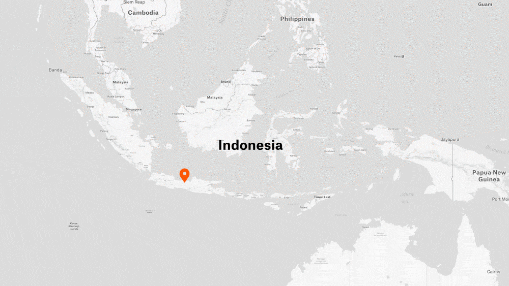 A gif of a map showing where Sakakembang is located in Indonesia.